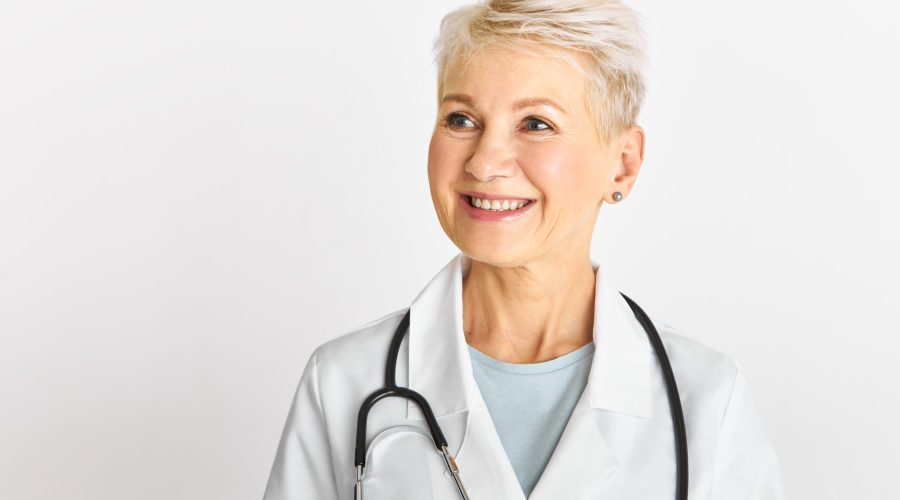 Cómo contar tu historia profesional para atraer pacientes, no solo visitas.