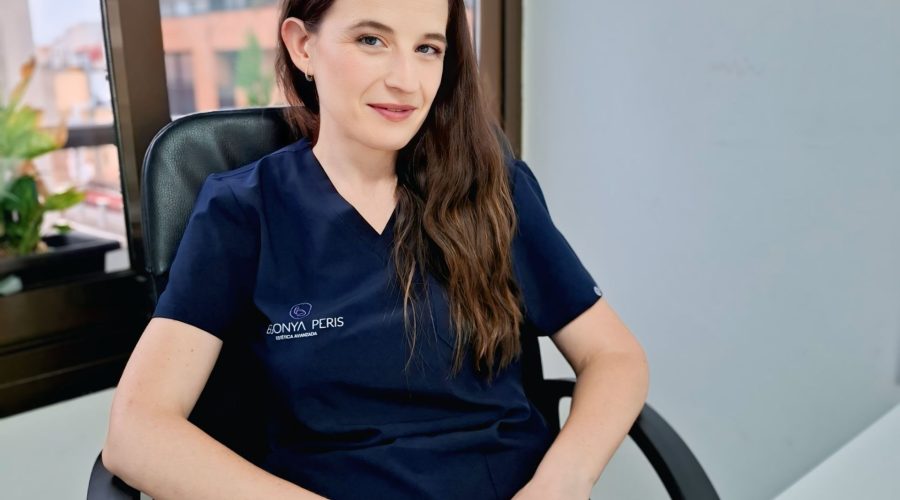 Los 7 tratamientos faciales más efectivos para mujeres de 40+ (según una experta en cuidado de la piel)