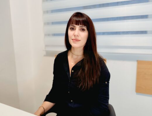 VANINA GONZÁLEZ Dermatocosmiatra · Química Cosmética · Instructora Docente